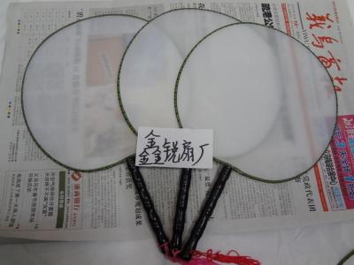 The factory sells the sale blank group fan art calligraphy special wood to make the true silk white palace fan.