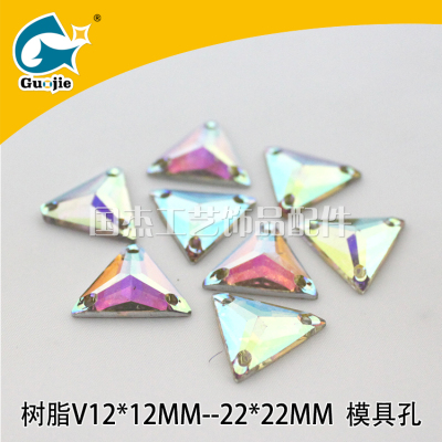 Resin triangle die - hole sweater to decorate the color AB stone