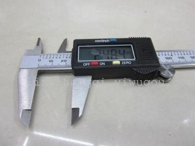 Precise Vernier caliper measurements width jewellery