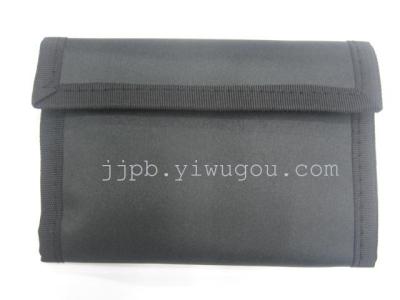 Cloth purses with waterproof 420D nylon material production.