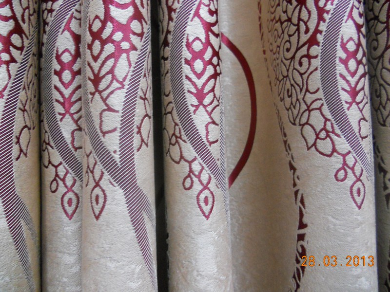 特级红色提花遮光窗帘布