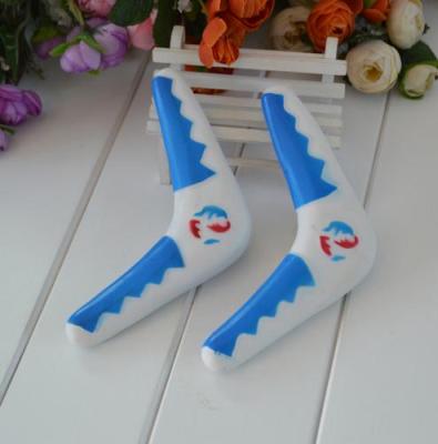 The | pet products selling rubber pet toy boomerang dog toy