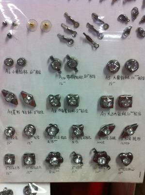 Pattern Iron Claw Diamond Ornament Accessories
