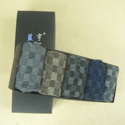 Korean edition hot style autumn winter new double road rabbit woollen socks blue heng 0862 plaid woollen socks