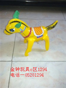 Inflatable toys, PVC material manufacturers selling cartoon animals in the House