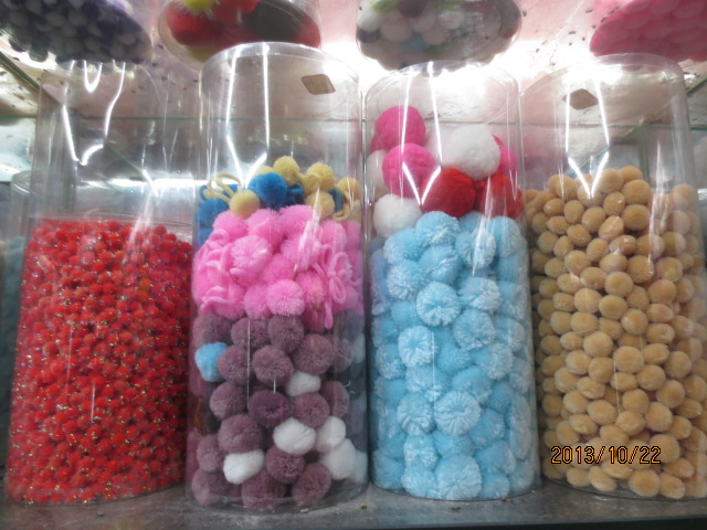 精美毛球，欢迎选购