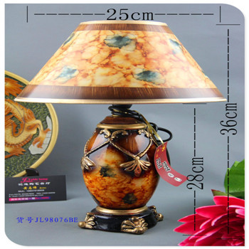 the hot new Home Furnishing decoration European style of the ancient ceramic table lamp single paragraph 24 batch