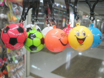 Football key button factory printing Football Pendant basketball key chain cartoon smiling face wholesale