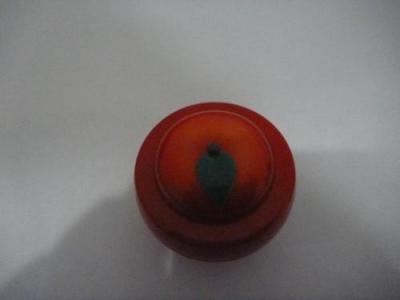 Portable cosmetic containers of fruit