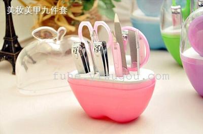 Manufacturer Produces 9 Sets of Apple Beauty Manicure Set and Other Beauty Tools Series