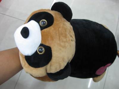 In 2014, the new panda hot water bottle warm hand power hot water bottle