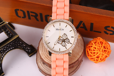Latest fashion silicone jelly watch K010 fashion the perfect neutral rhinestones Korean ladies watch quartz watch