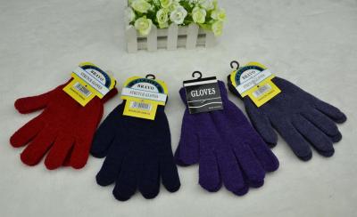 Prosperous glove manufacturers selling knitted gloves mittens