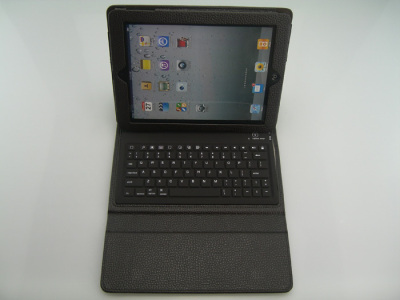 Manipulating the IPAD2/3/4 Bluetooth keyboard case freely convenient Brown