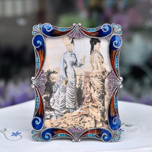 7-Inch Retro fashion Metal Photo Frame Alloy Photo Frame Classical Photo Frame