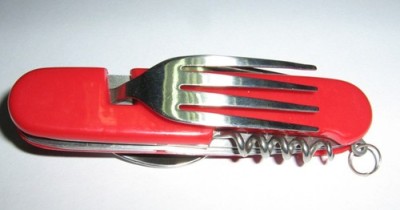 Multifunctional folding cutlery knives