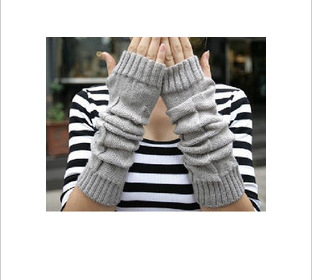 Korean fashion triangle pieces of warm gloves half finger glove factory outlets///fashion wholesale