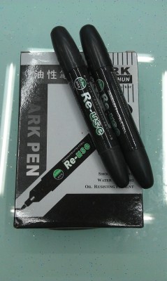 Oily marker pen