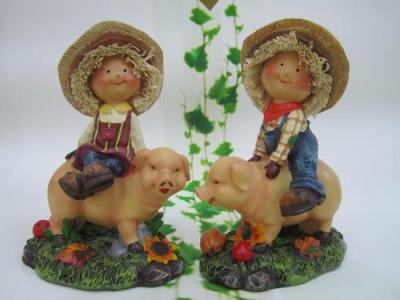 American pastoral style straw hat sitting child figures decorated pig resin crafts