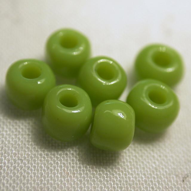 玻璃珠AB牌6/0.44号果绿色米珠