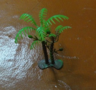 Model tree mini coconut tree