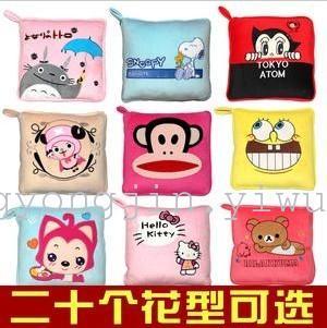 The air conditioning is cartoon cartoon pillow quilt four