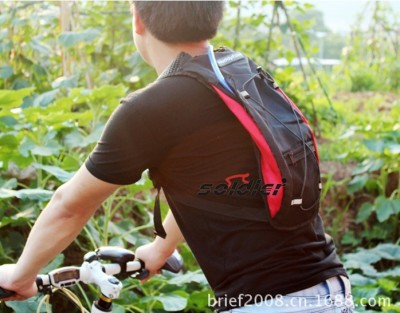 Bicycle water bag water bag water bag backpack /SOLDIER brand