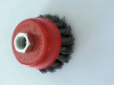 Steel wire brush