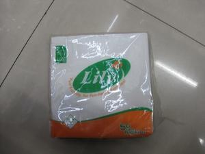 Manufacturer direct sales paper, facial tissue sales, price, napkin lily 33*33 white