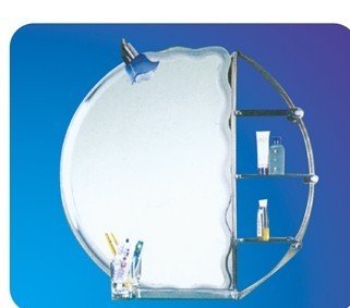The luxurious bathroom mirror is of good quality