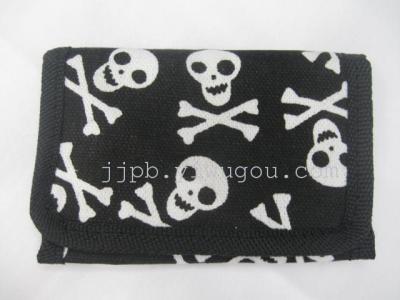 White skull child canvas wallet with 10 ammonia production.