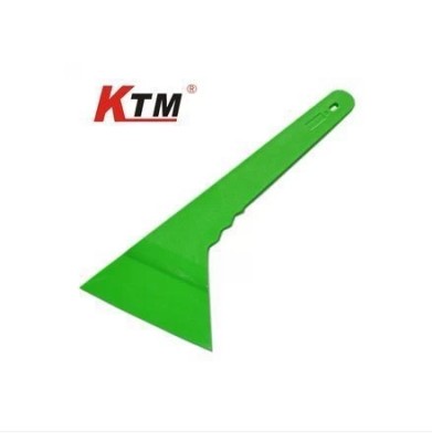 Green KTM3 inch long handle scraper A19