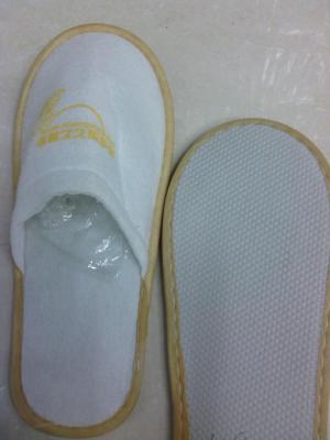 Disposable slippers, a 1000