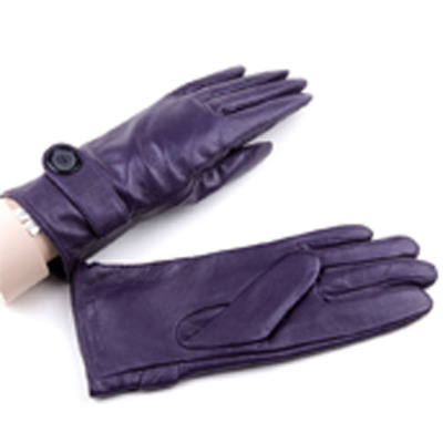 Hundreds of Tiger gloves. European women's leather gloves. extended color women's gloves