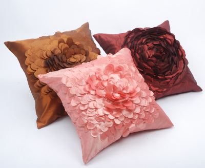 Disk flowers pillows
