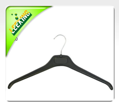 Plastic hanger hook hanger in black