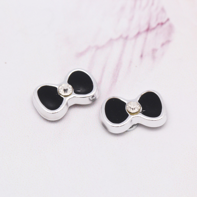 Fashion Korean cute girls black and white bow no pierced Stud magnet magnet magnetic Stud Earrings wholesale