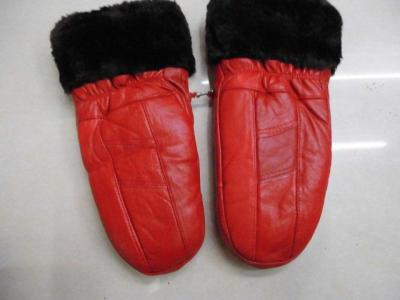 Real leather bags refer to warm gloves.