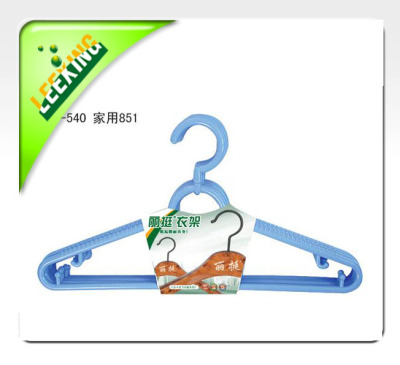 Plastic household hangers LT-540