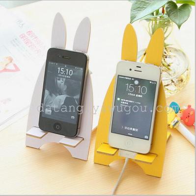 Korea creative lovely escaped rabbit mobile phone bracket of mobile phone wholesale wooden mobile phone carrier