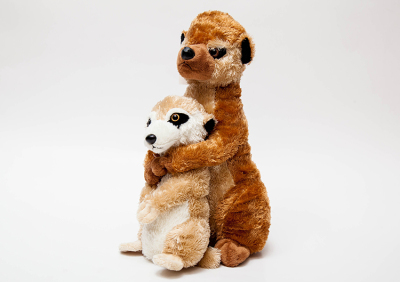 Manufacturers continuously sell a mother and son plush toy with express kinship material