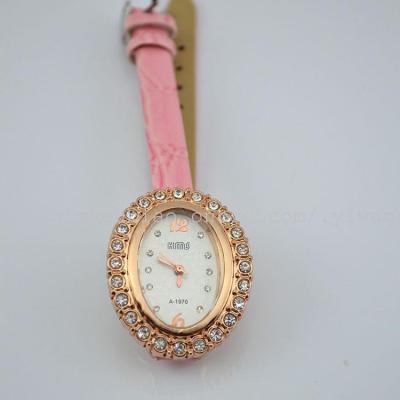 New oval diamond-studded ladies fashion watch the Korean version of fine leather strap quartz watch