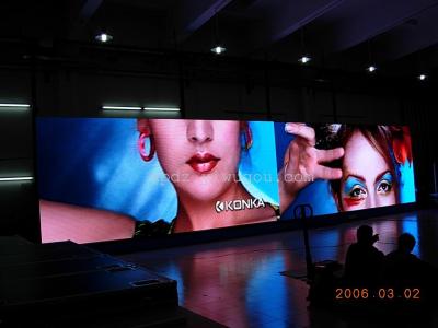 P5 indoor and outdoor hd full-color LED display rental stage die-casting aluminum box 110V manufacturers direct selling