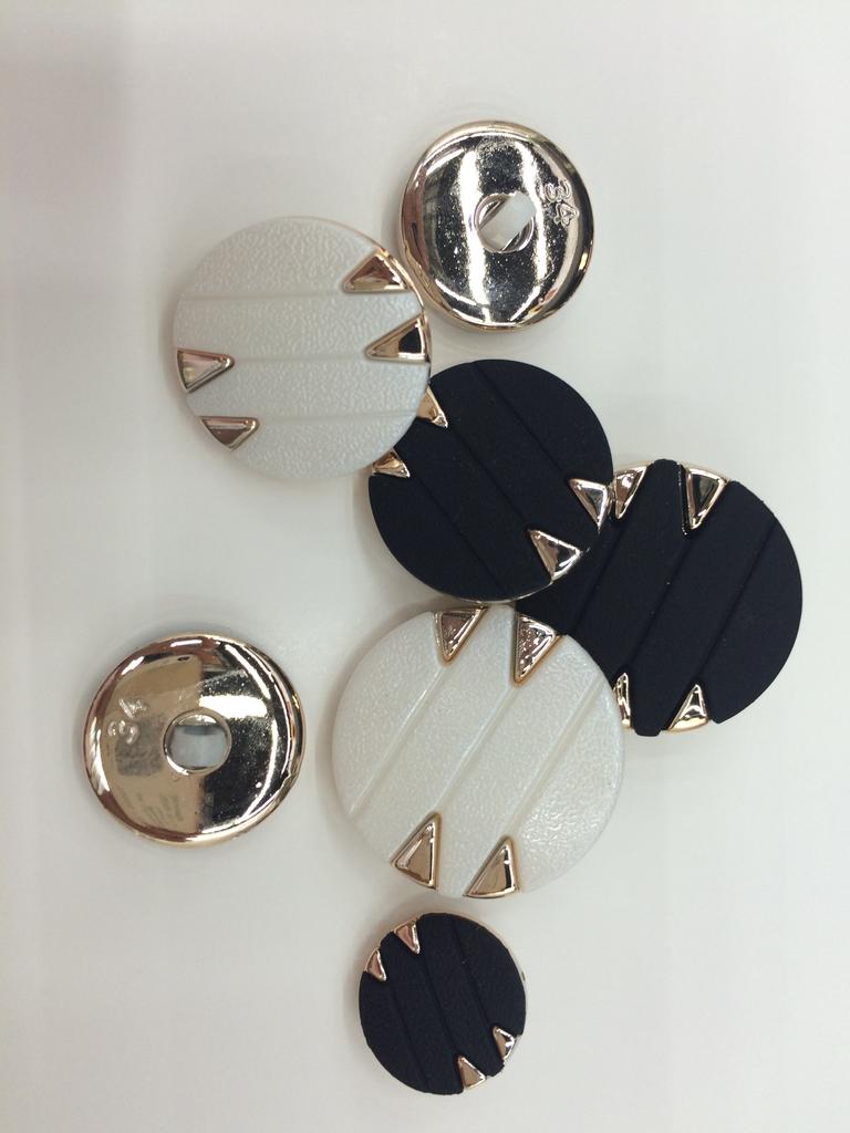 尼龙双拼纽扣  树脂双拼纽扣