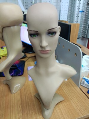 Factory direct wholesale clothing plastic mannequin head bust die die men and women props wig scarf Hat