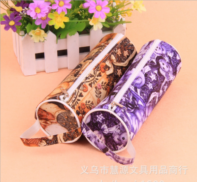 Mixed batch Korea creative stationery bag Large-capacity cartoon pencil case Wholesale