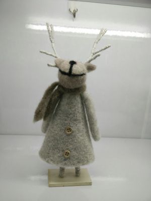 Hand-placed pieces, Nordic style pure handicraft gifts wool elk