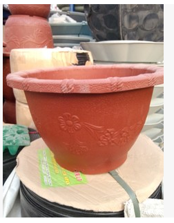 Brick-red padded plastic pot wholesale plastic flower pots and durable plastic pots factory