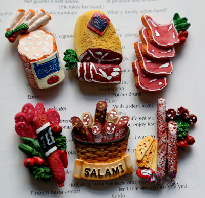 Export Italy ham sausage resin creative boutique lifelike delicate small fridge magnet and the atmosphere