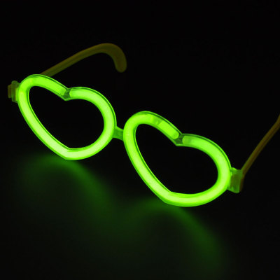 Hardcover heart-shaped glasses